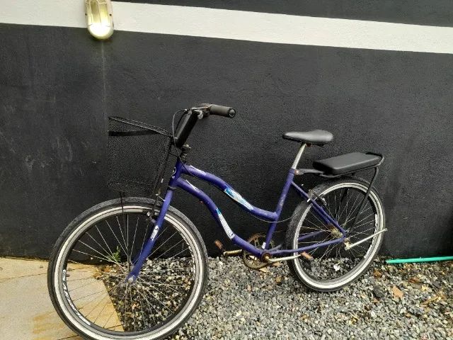Bicicleta aro 26 com cestinha 