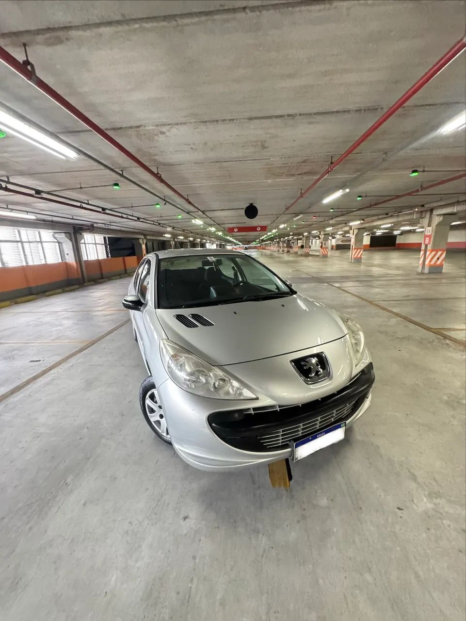 Peugeot 207 207 Sedan Passion XR 1.4 Flex 8V 4p 2011