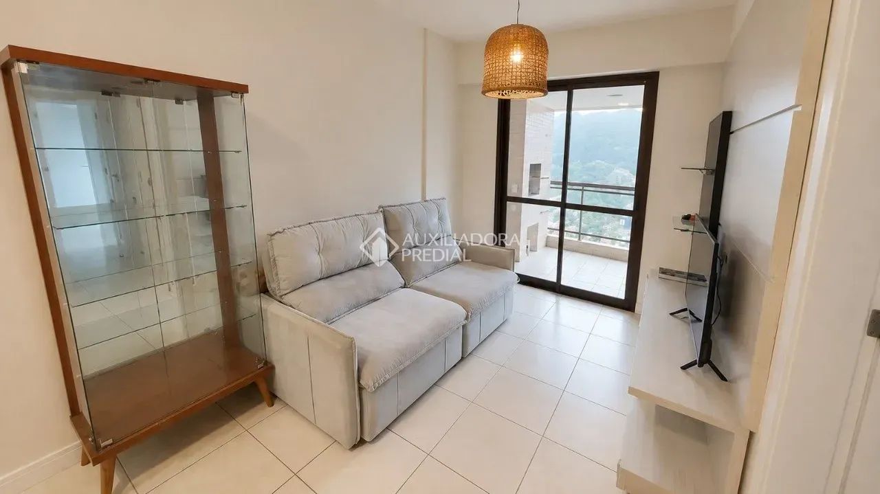 Imóvel para aluguel possui 82 metros quadrados com 3 quartos em Itacorubi - Florianópolis  - Foto 2