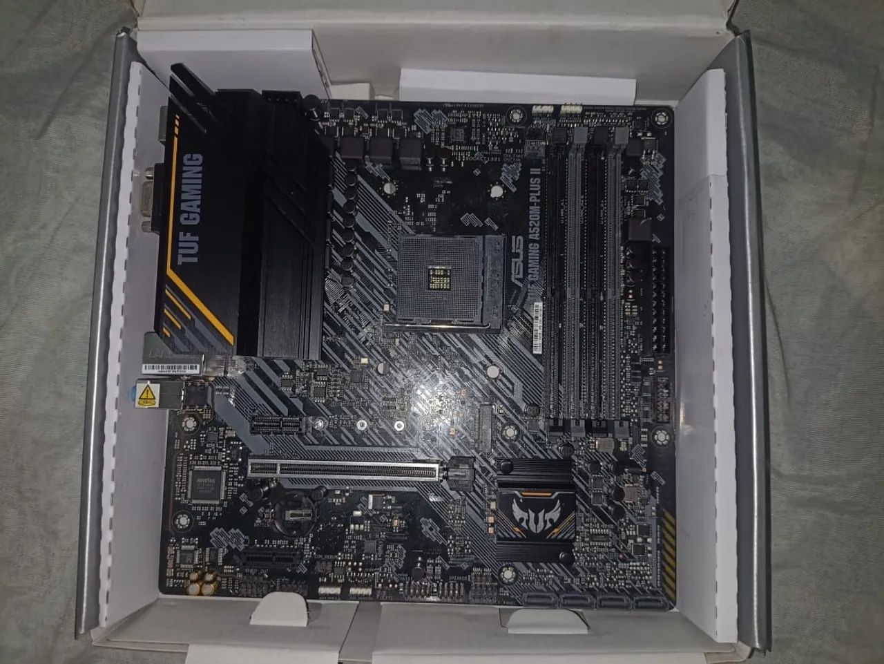 ASUS TUF Gaming A520M-PLUS II - Nova! - Foto 2