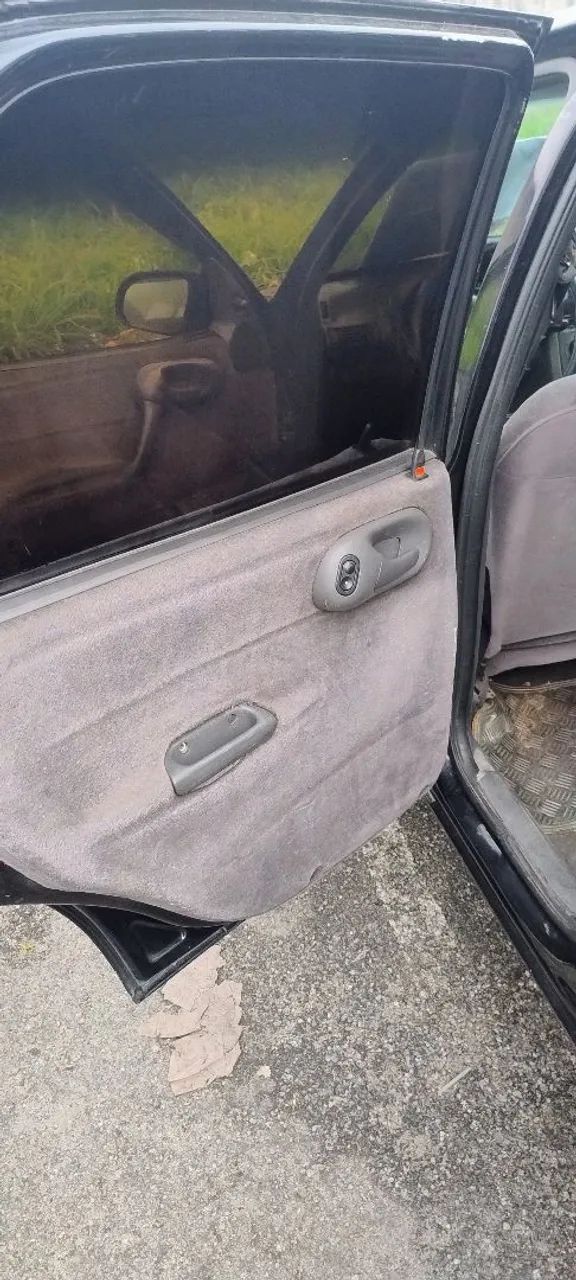 Corsa Sedan  - Foto 4