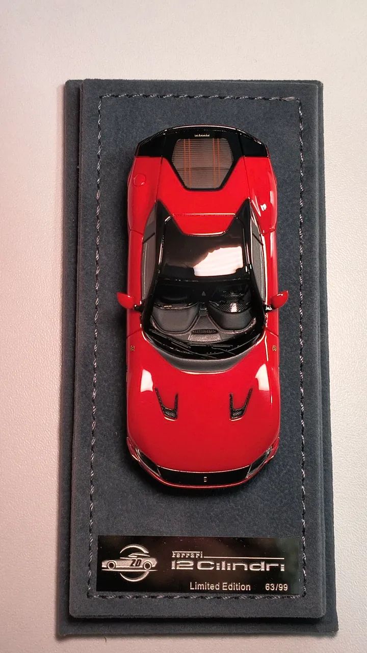 Zadie Model 1:64 (resina) Ferrari 12 Cilindri rosso corsa - Foto 5