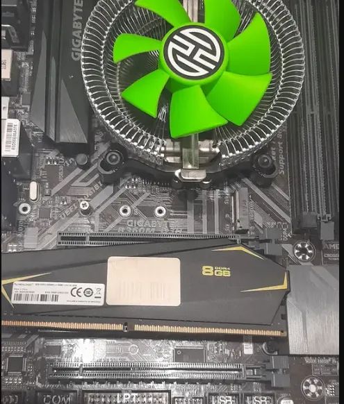 Kit Intel Core i5-8400 + Placa-mãe Gigabyte B360M D3H + 8GB DDR4 - Foto 3