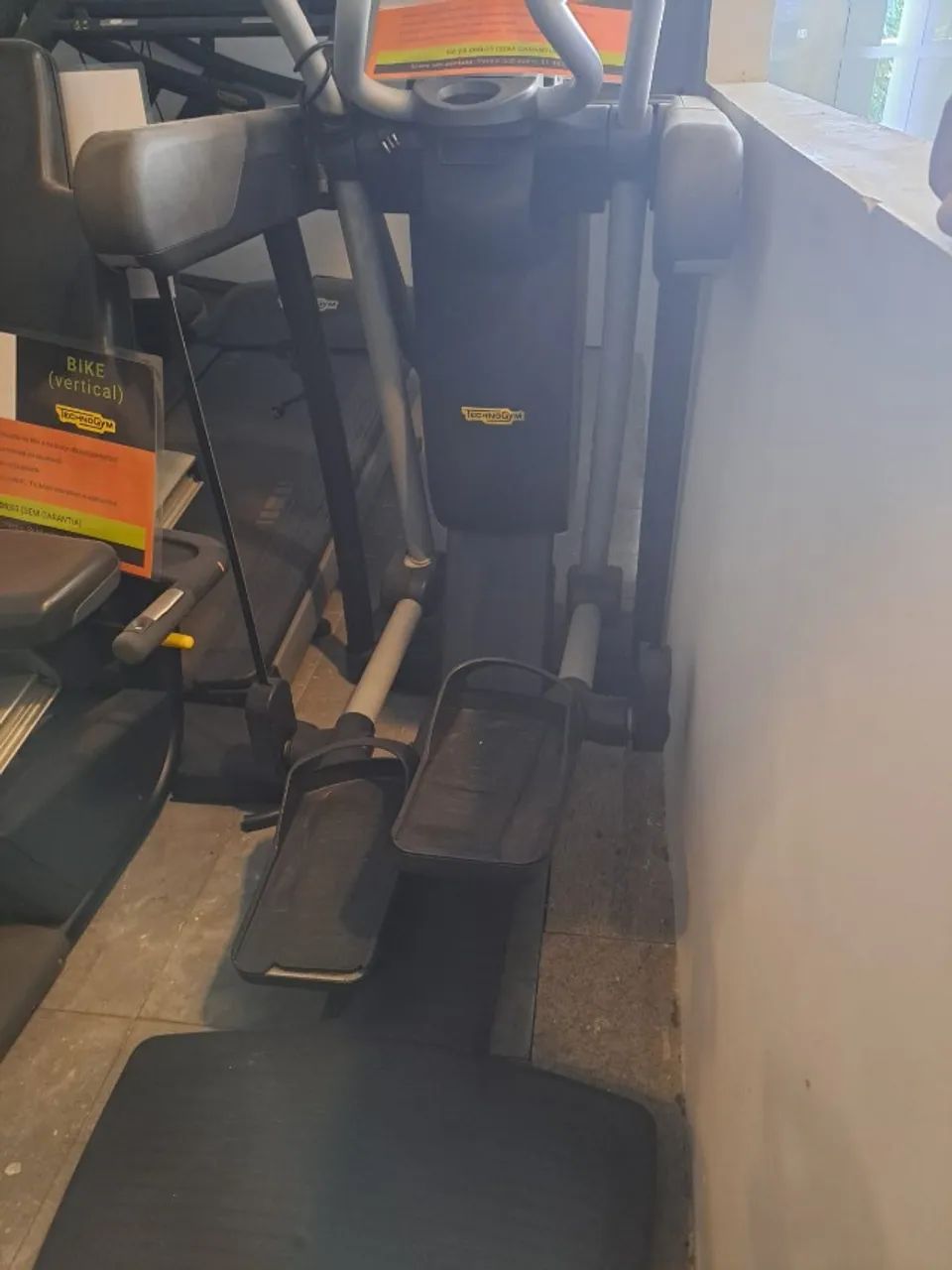 Esteiras, elípticos e bikes de academia - Foto 2