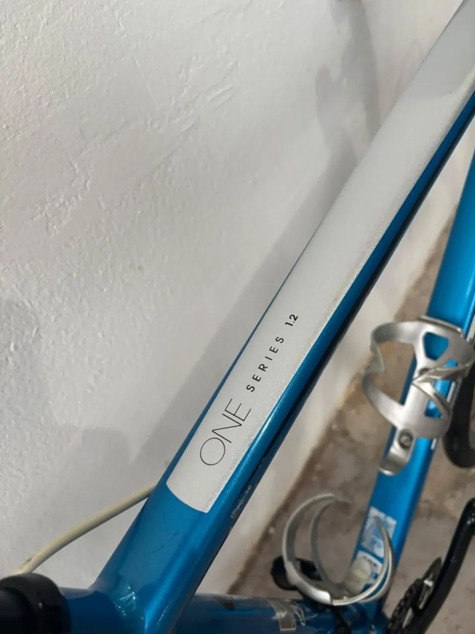 Bicicleta Trek One Series 1.2 Speed Shimano 52cm - Ciclismo