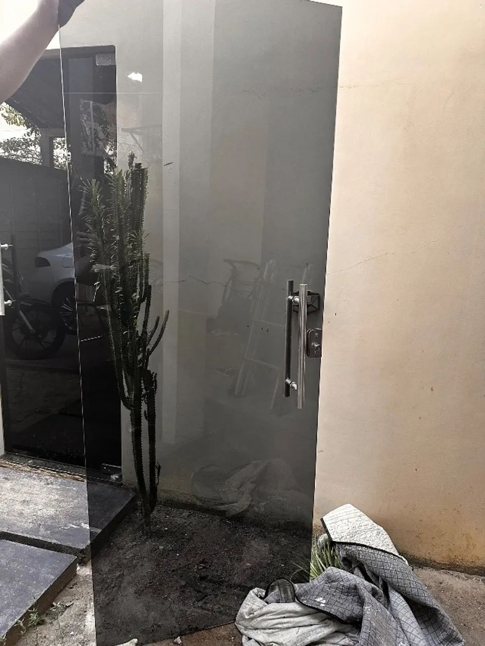 Porta de vidro com puxador - Foto 2