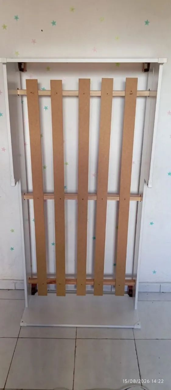 Vende-se cama infantil semi nova 