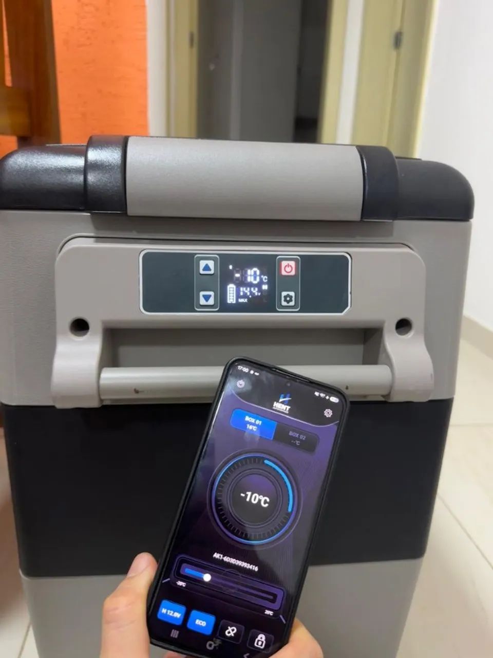 Geladeira/freezer quadrivolt 52L