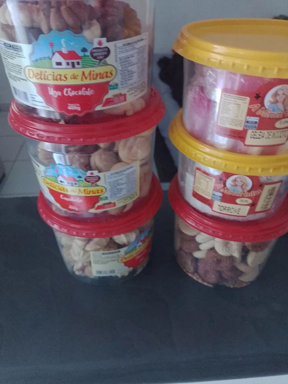 Bolachas doces e farofa 