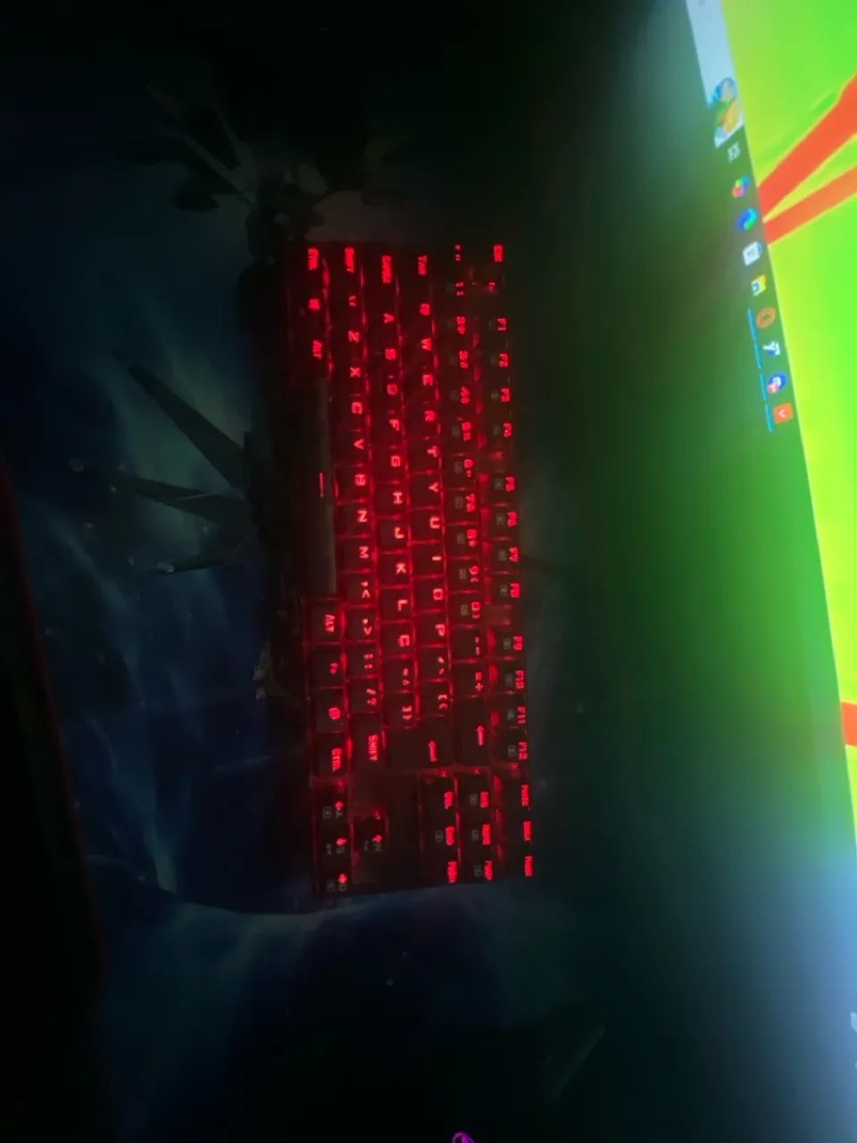 Teclado kumara red dragon 