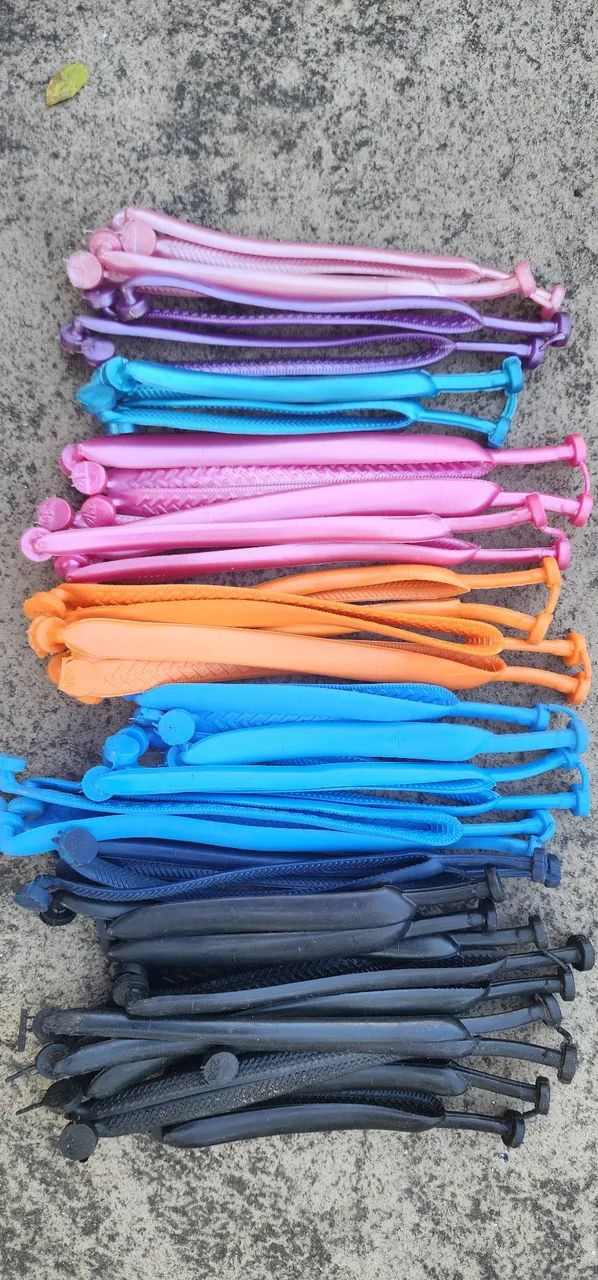 Correias para chinelos