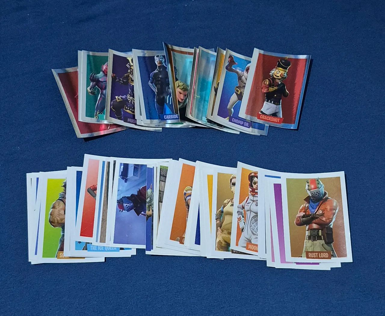 52 figurinhas fortnite