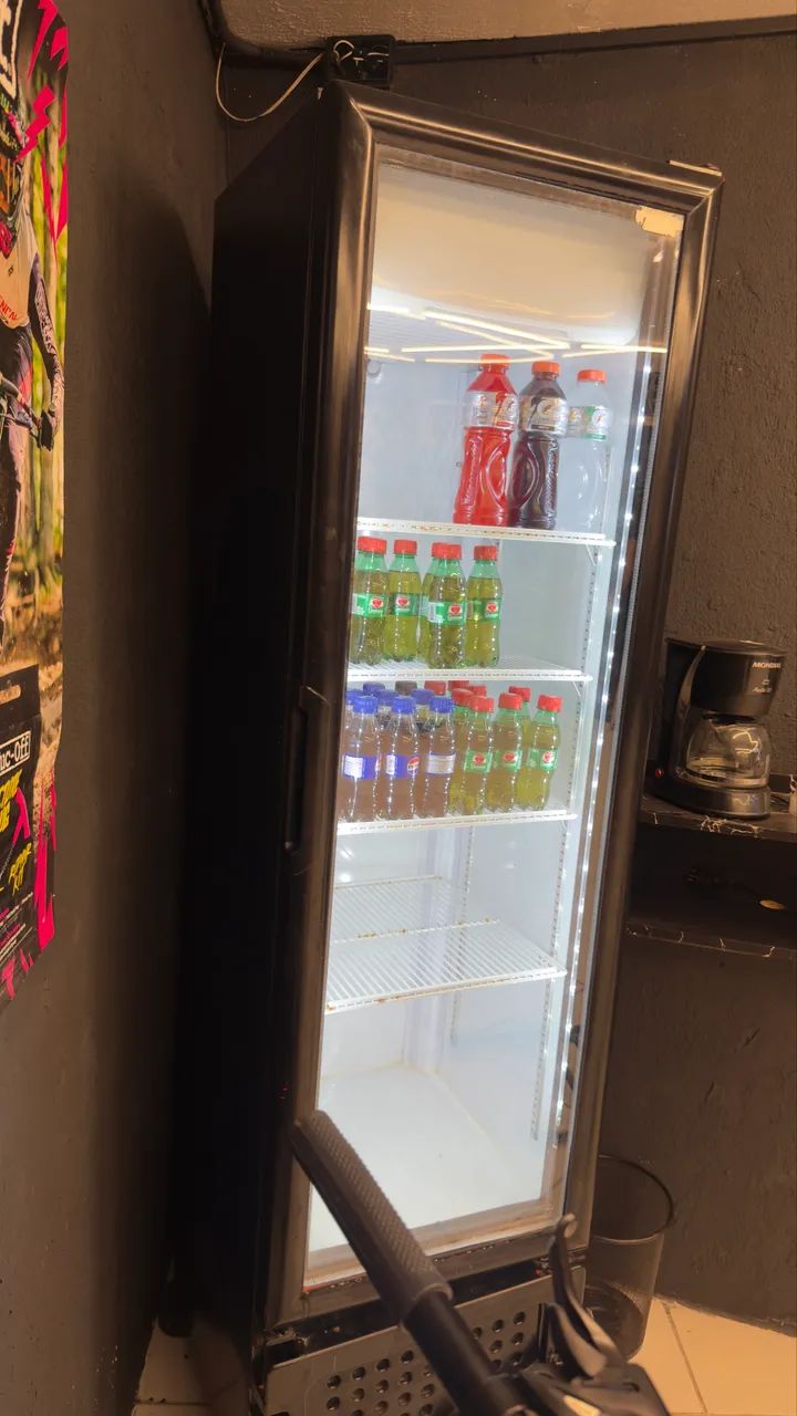 Freezer expositor slim preta 