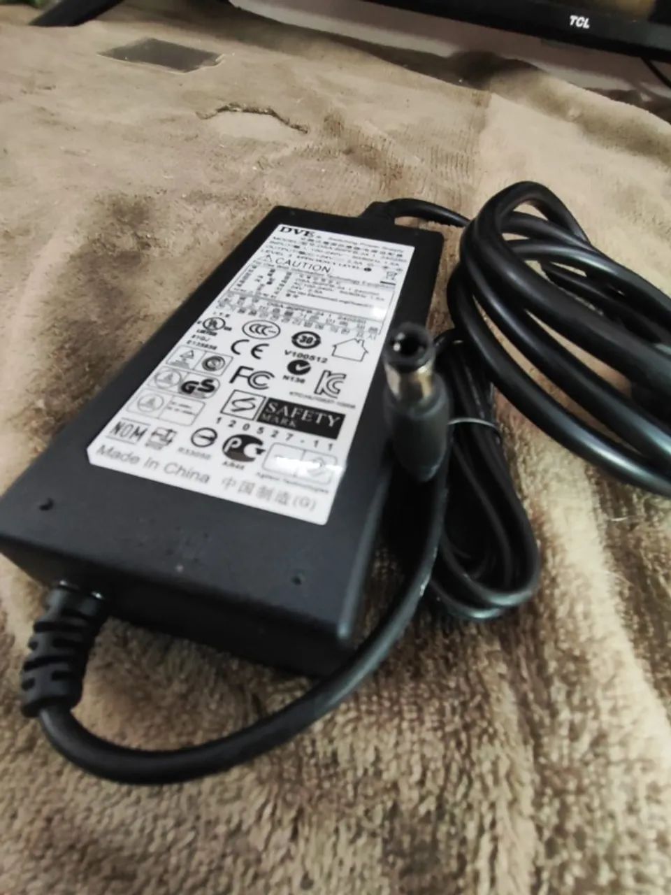 Fonte de Alimentação 24V - 2,5A - 60W - Foto 4