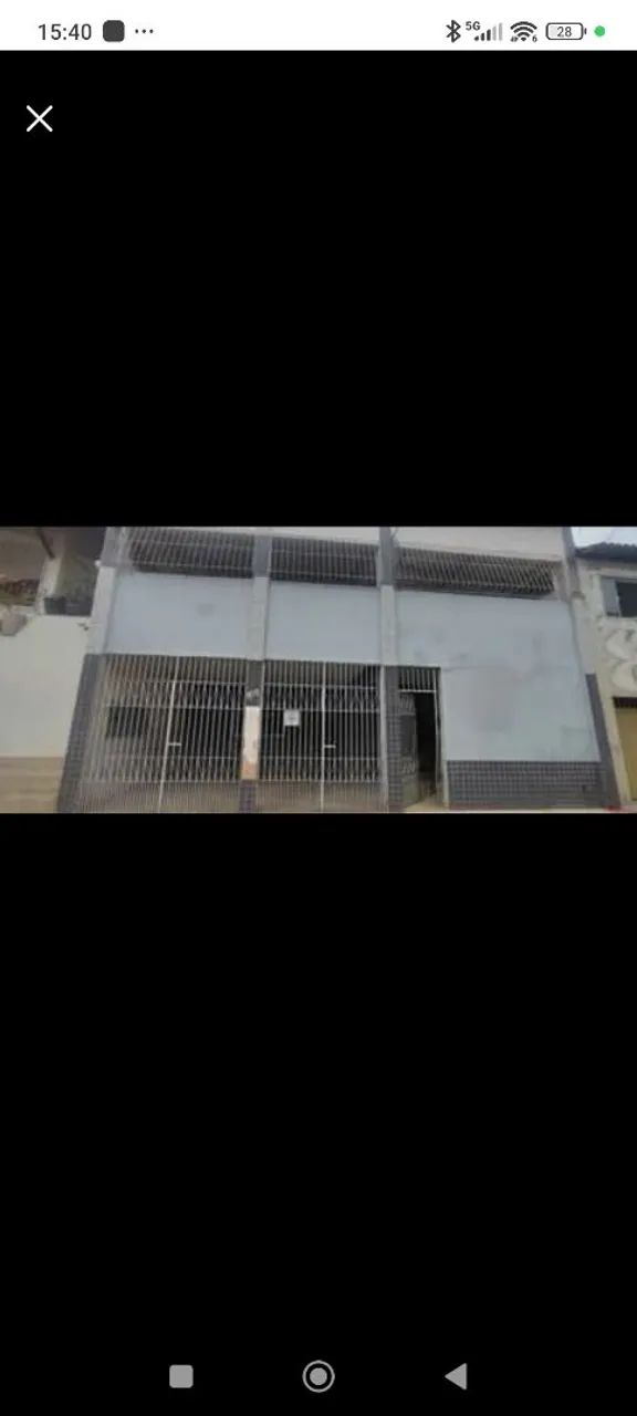 Casa no ibes com 2 kitinets no segundo andar