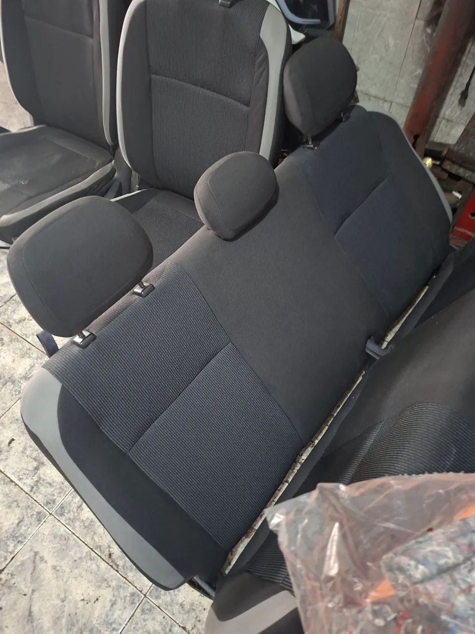 Vendo jogo de bancos s10 - Foto 4