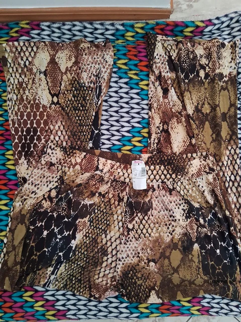 Calça animal print plus size 50 nova - Foto 2