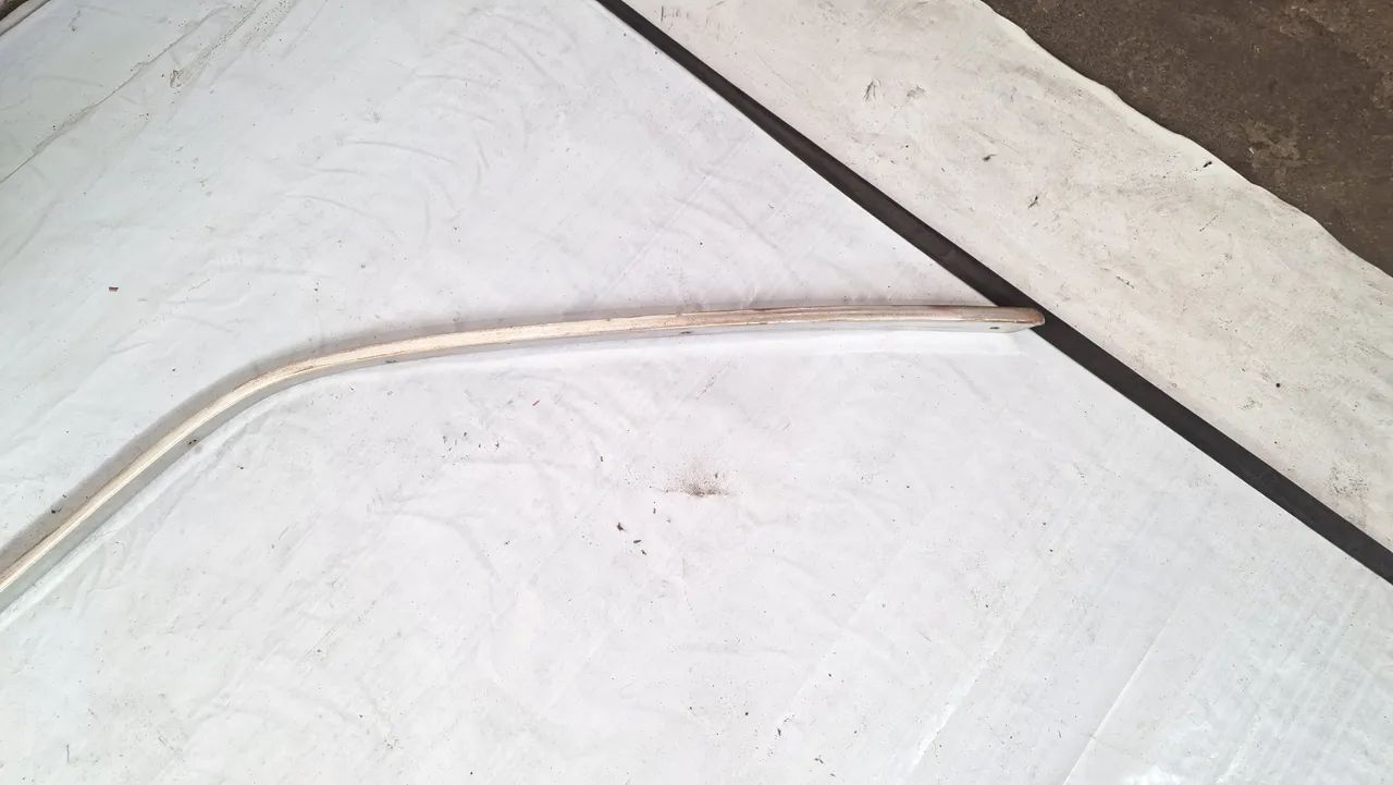Moldura Das Portas Lado Esquerdo Mercedes-benz 280s W126  - Foto 4