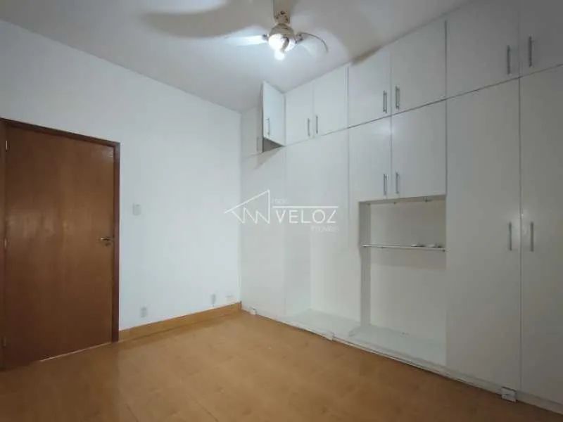 Apartamento : Padrão / Residencial / Glória
