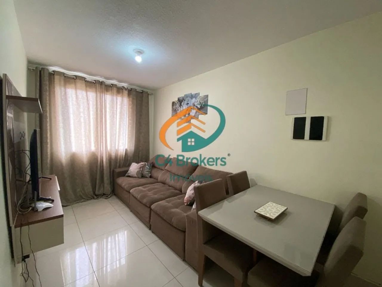 Apartamento em Jardim Nova Cidade - Guarulhos, SP
