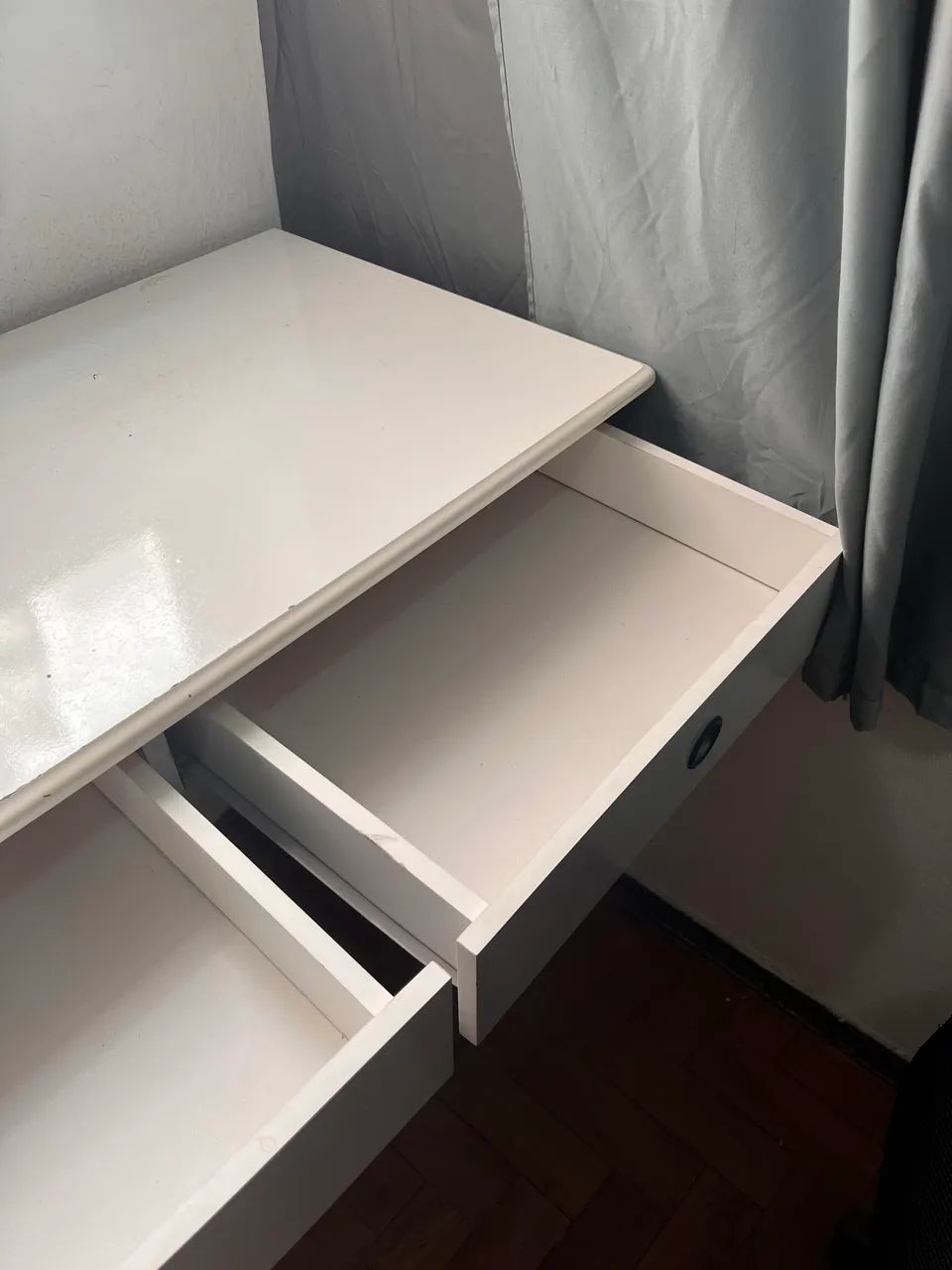 Mesa de estudos  - Foto 2