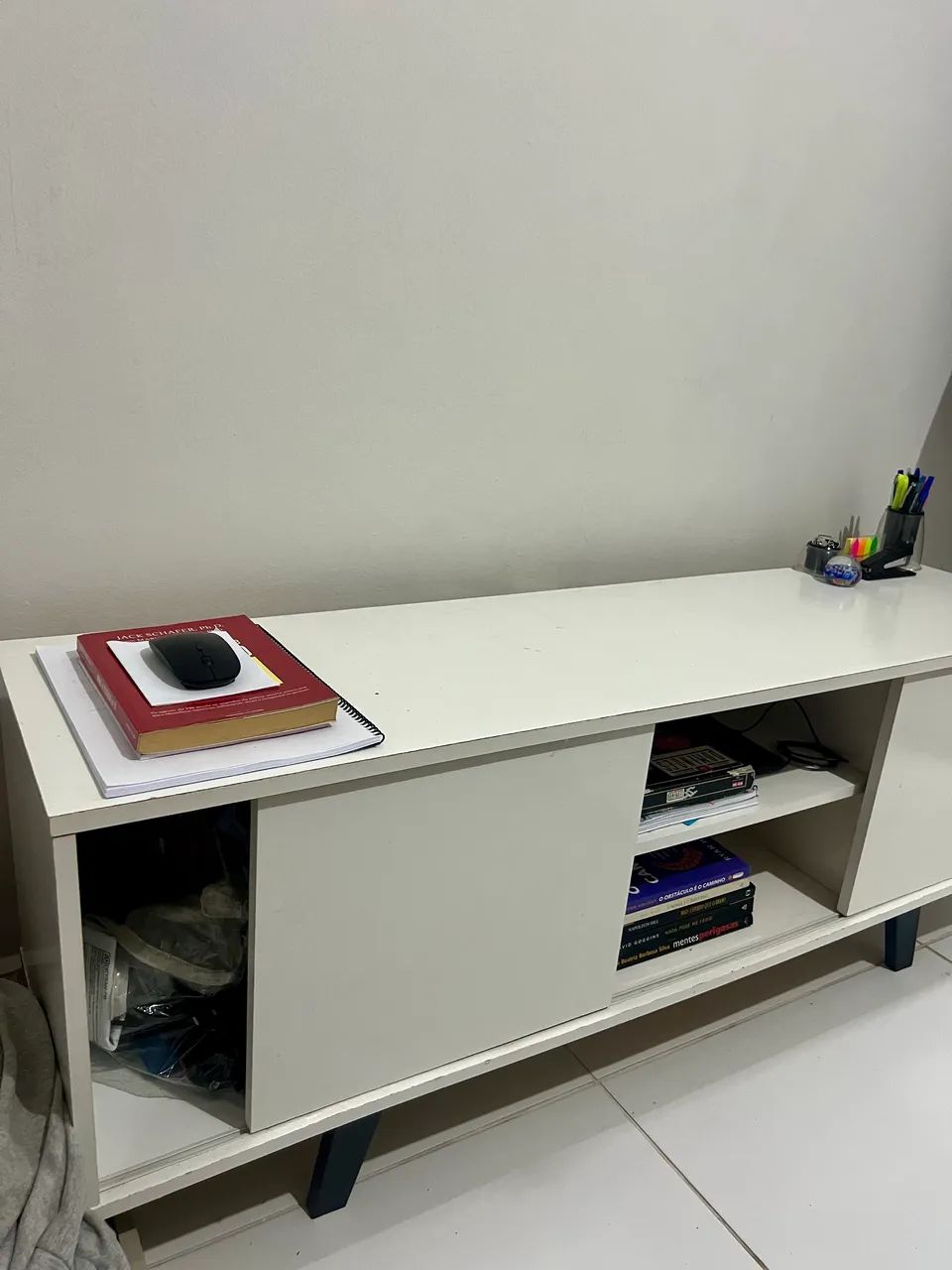 Rack Estilo Retrô Branco - Design Elegante para sua Sala - Foto 2
