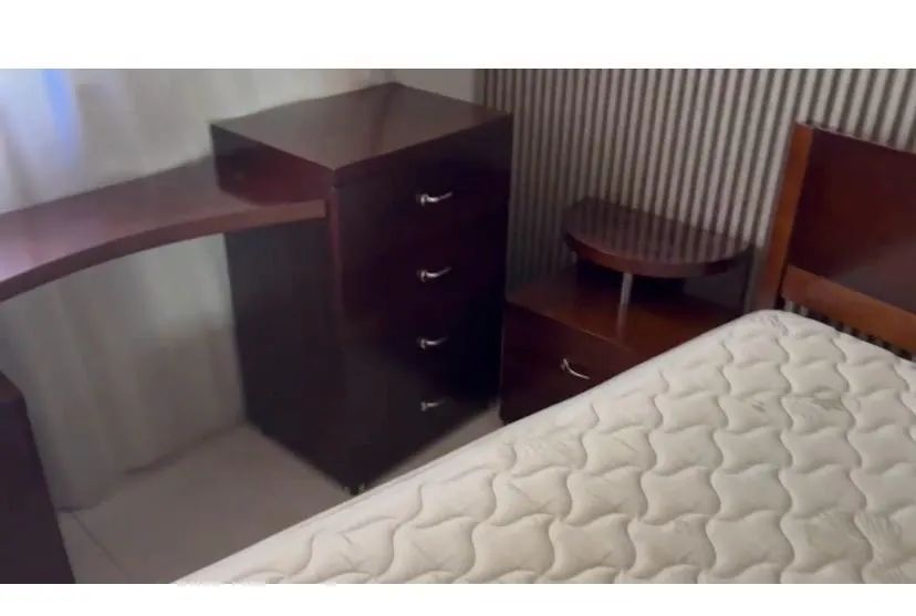 Conjunto cama quarto (cama, criado e colchão) - Foto 4