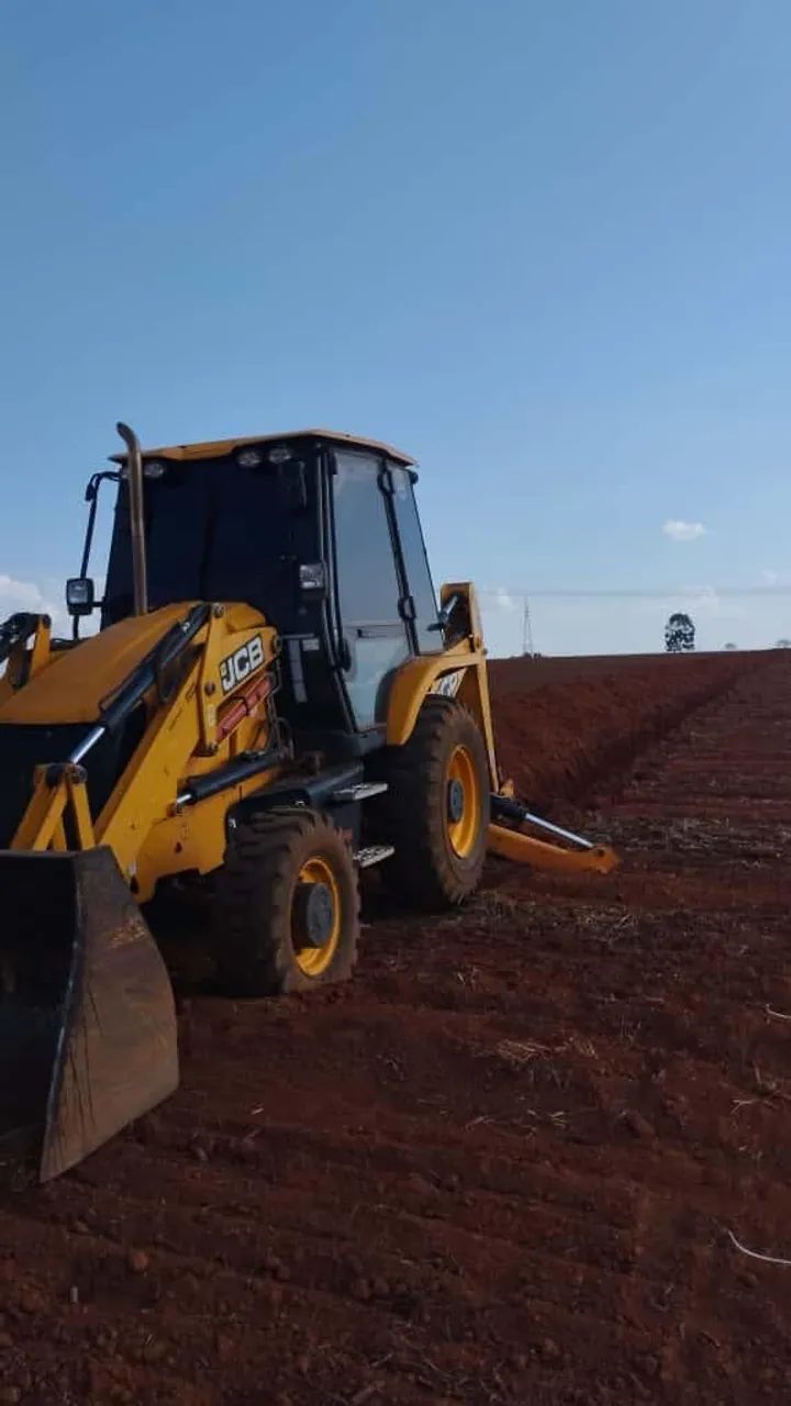 Retroescavadeira JCB 3cx - Foto 2