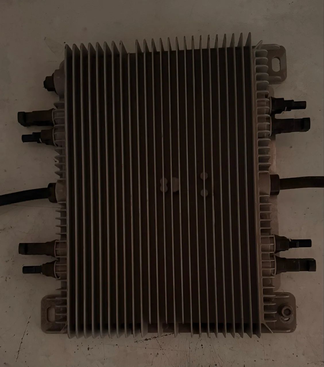 10 Unidades de Micro Inversor Deye 2000 - Usado - Foto 2