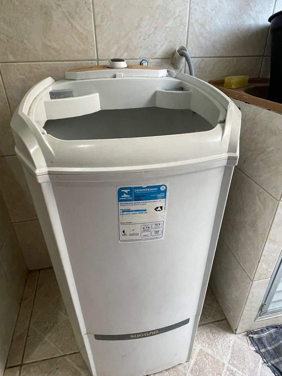 Tanquinho de lavar roupas 