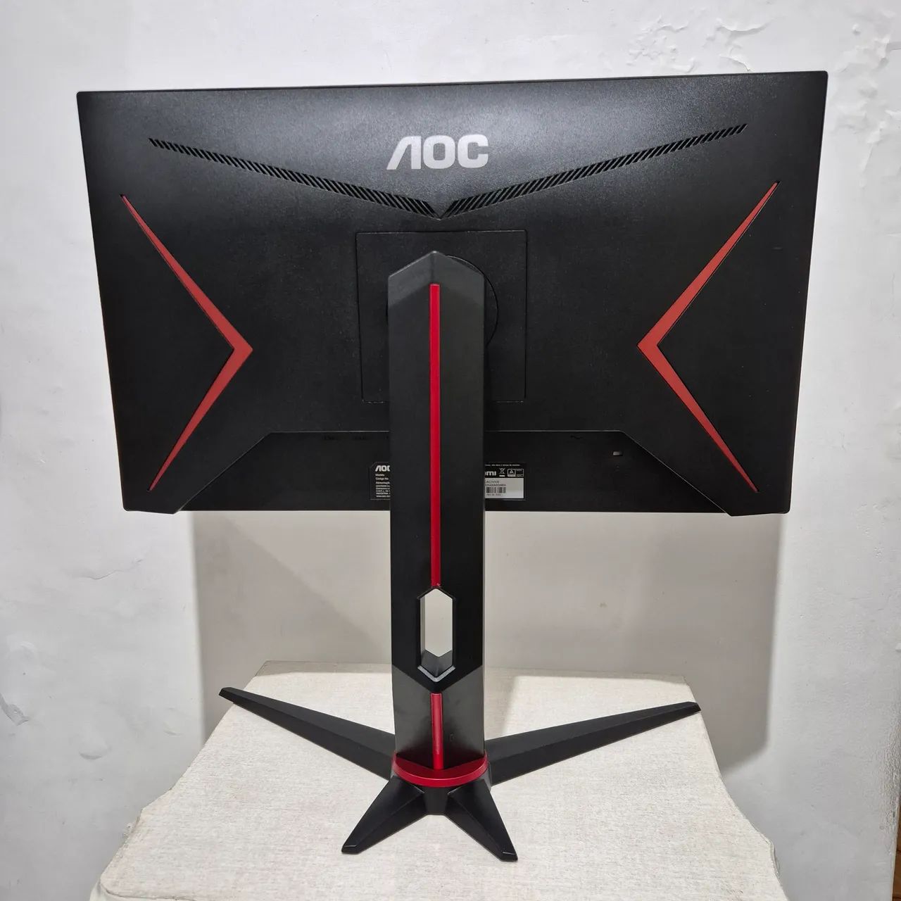 Monitor AOC 24G2/BK 144hz - Foto 4