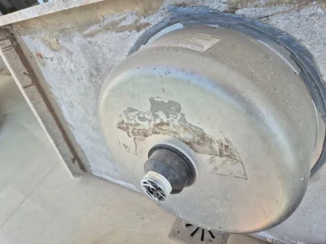 Bancada de granito com cuba inox - Foto 2