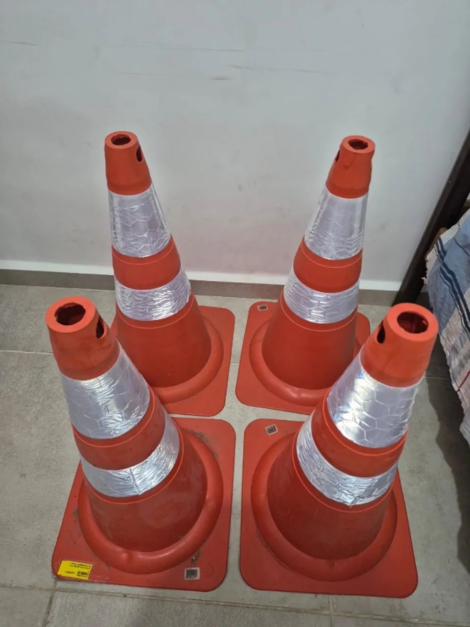 Cone Flexivel 75cm Refletivo - Foto 2