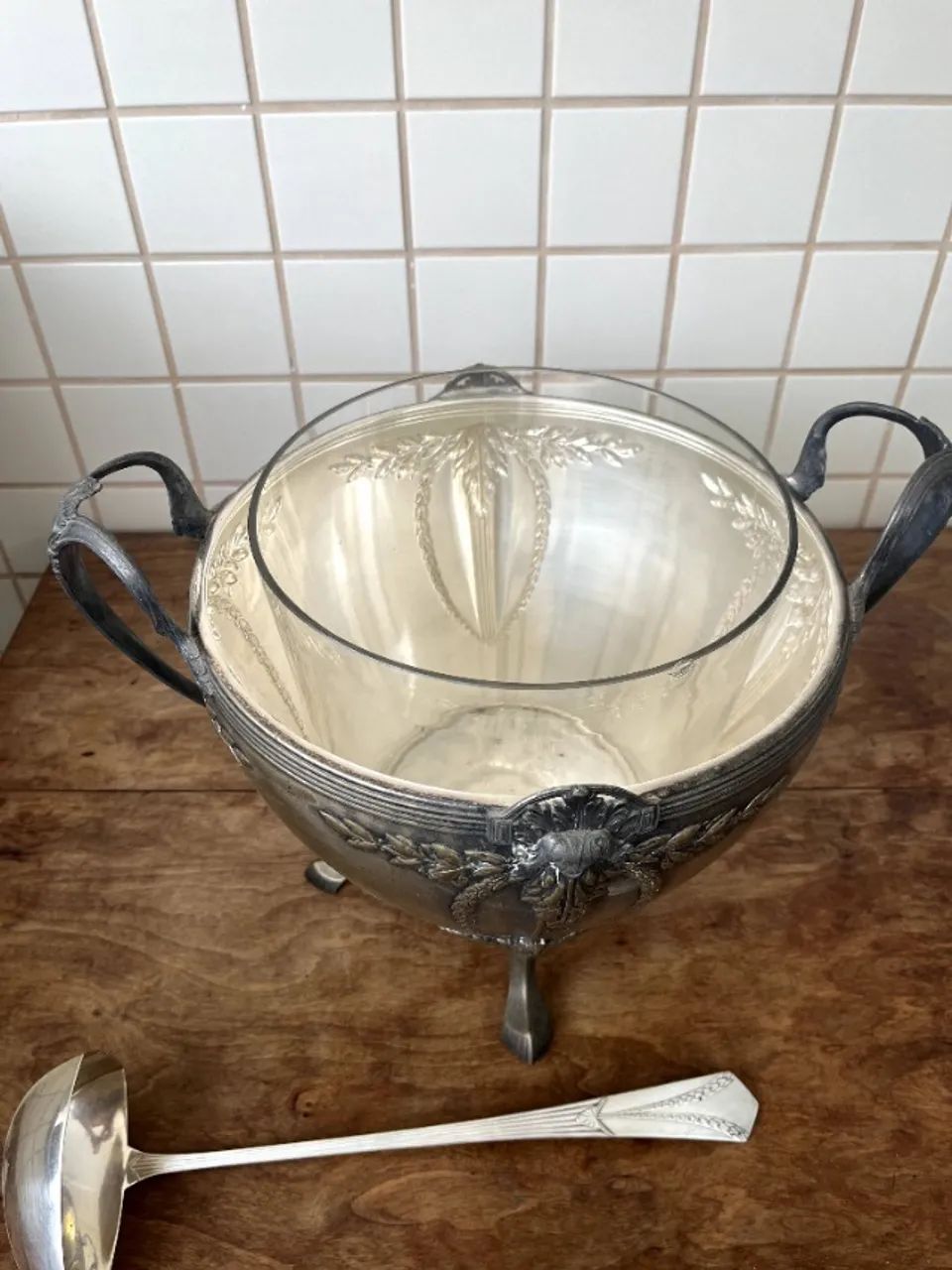 Boleira e bandeja de prata com 10 copos e colher - Foto 3