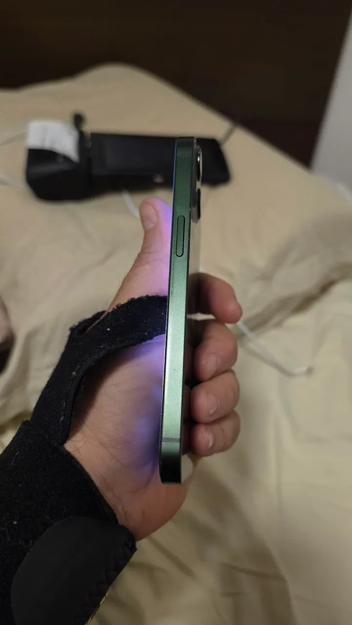 Iphone 13 128gb verde bateria 90% original - Foto 3