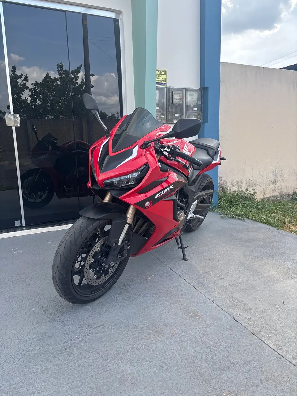 Cbr 650 r 2022/23 Vermelha - Foto 2