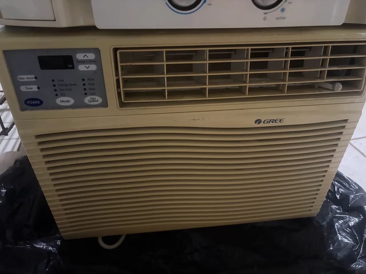 Ar condicionado Gree 10500 Btus com controle remoto  - Foto 4