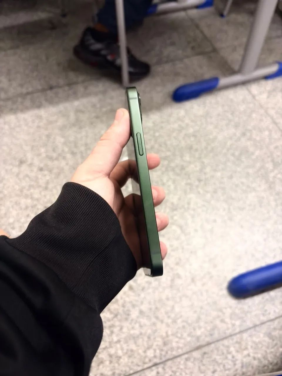 iPhone 13 verde 128gb - Foto 2