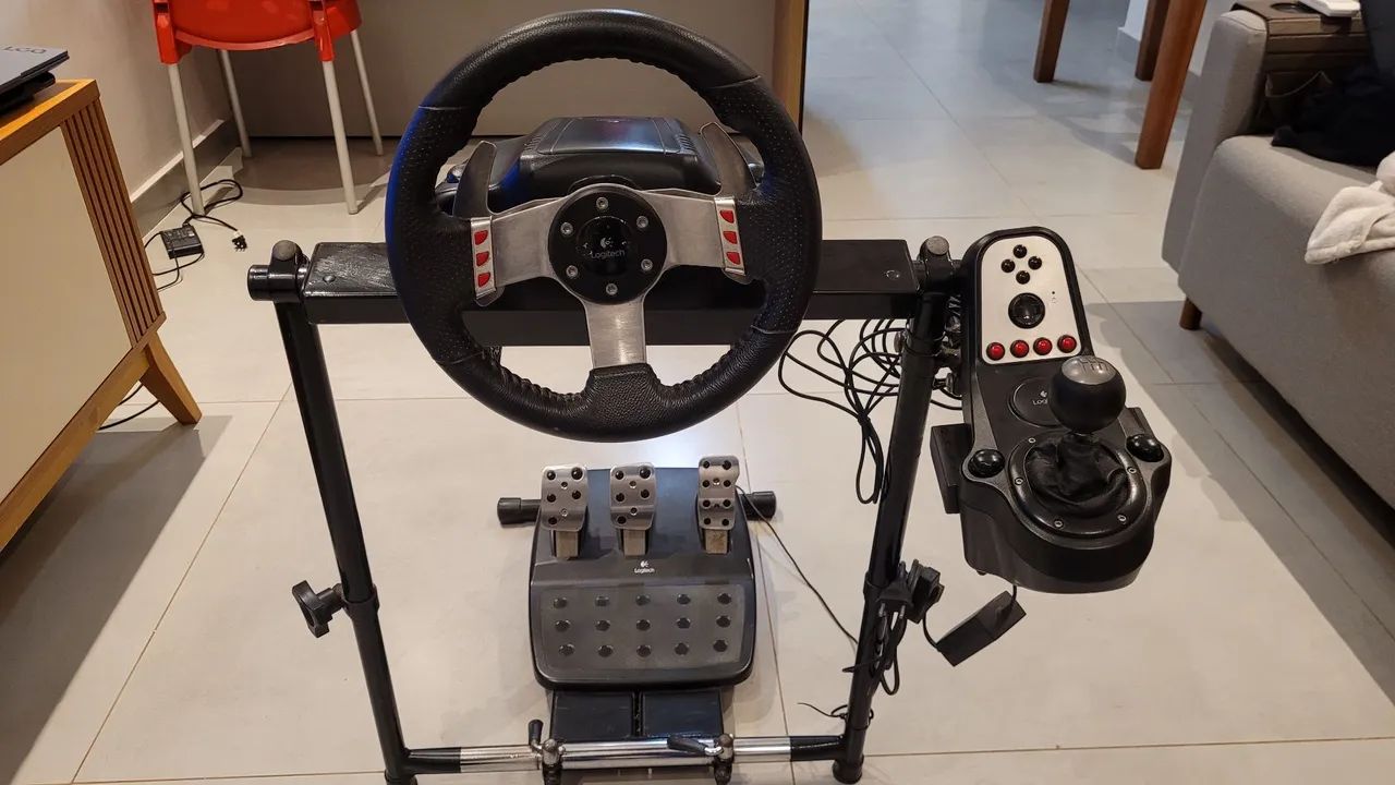 Volante Logitech G27 com base - Funcionando perfeitamente - Foto 2