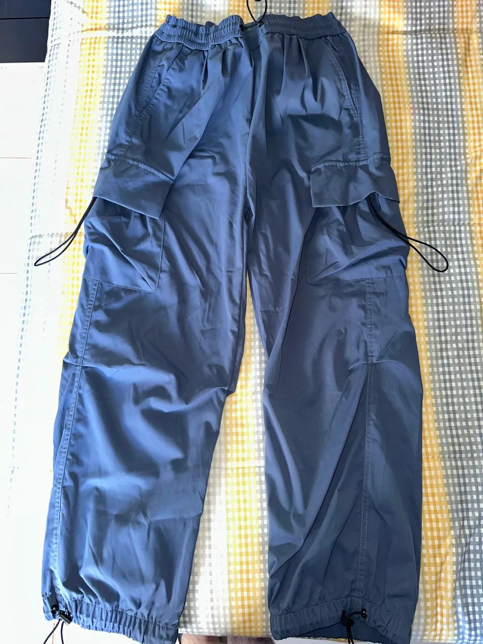 Calça cargo azul NOVA - tamanho M 