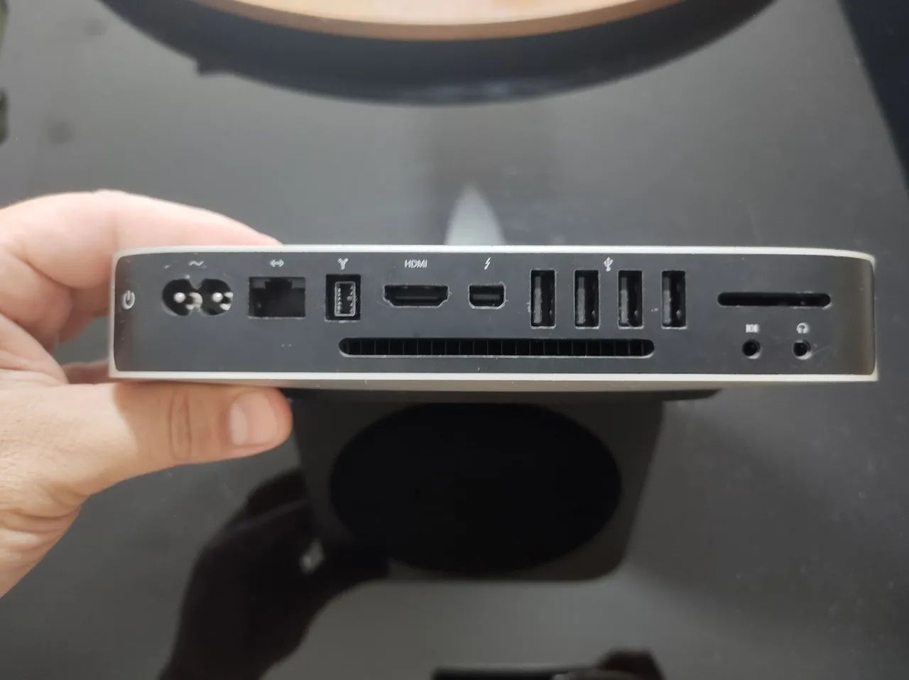 Mac Mini com caixa, cabo e teclado sem fio - Foto 4