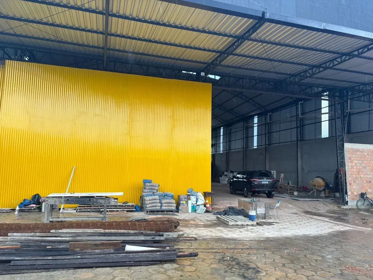 FV ALUGA GALPAO COM DOCA PARA 5 CARRETAS - Foto 3