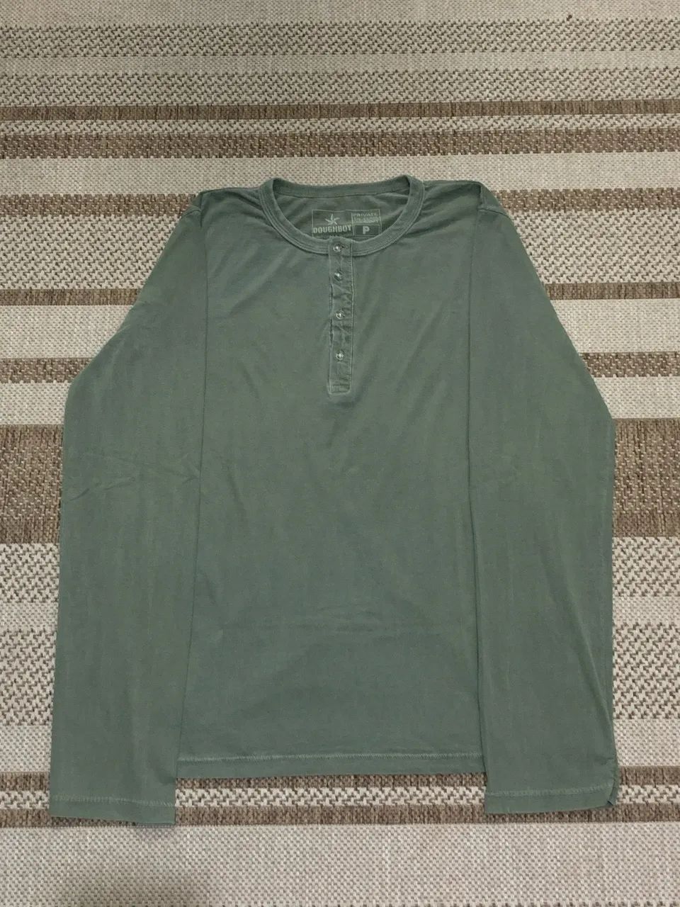 Camiseta Henley Doughboy