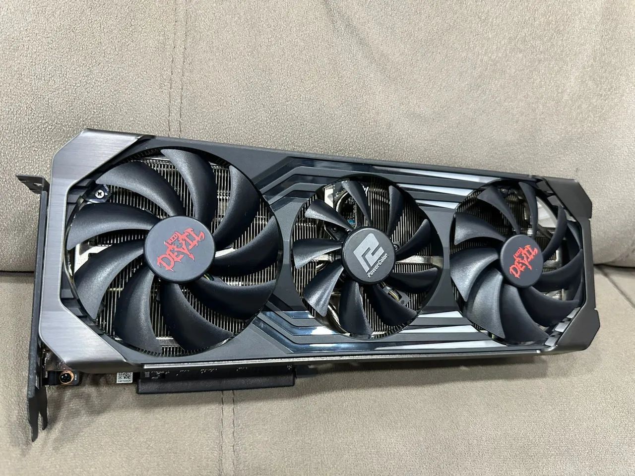 Placa de vídeo RX 6700 XT RED DEVIL 12 GB - Foto 3