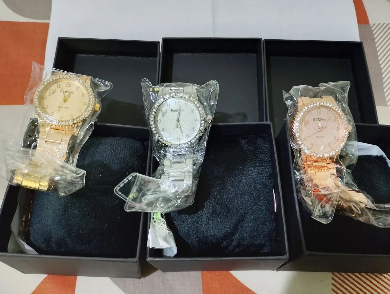 3 Relógios EnaShin Quartz<br> - Foto 2