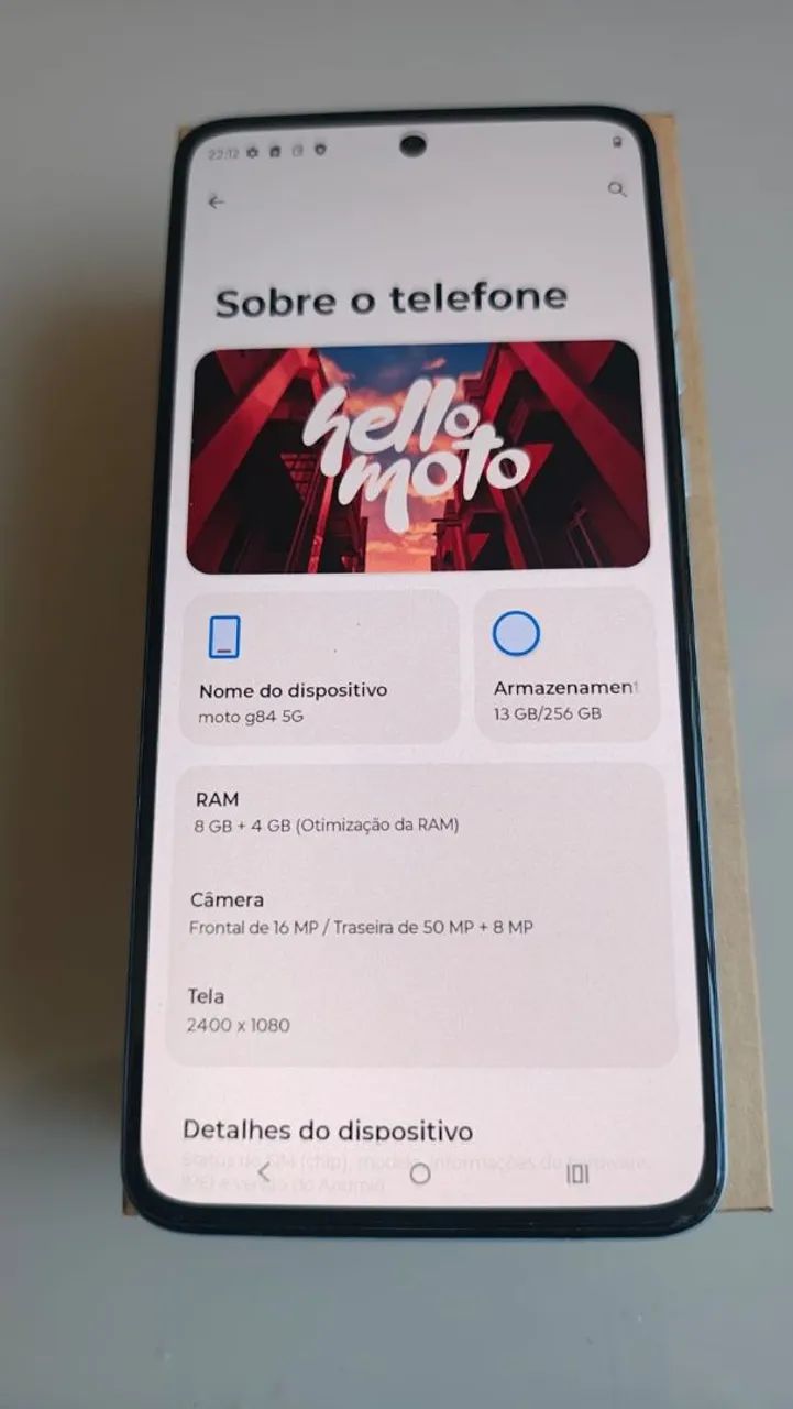 Moto G84 