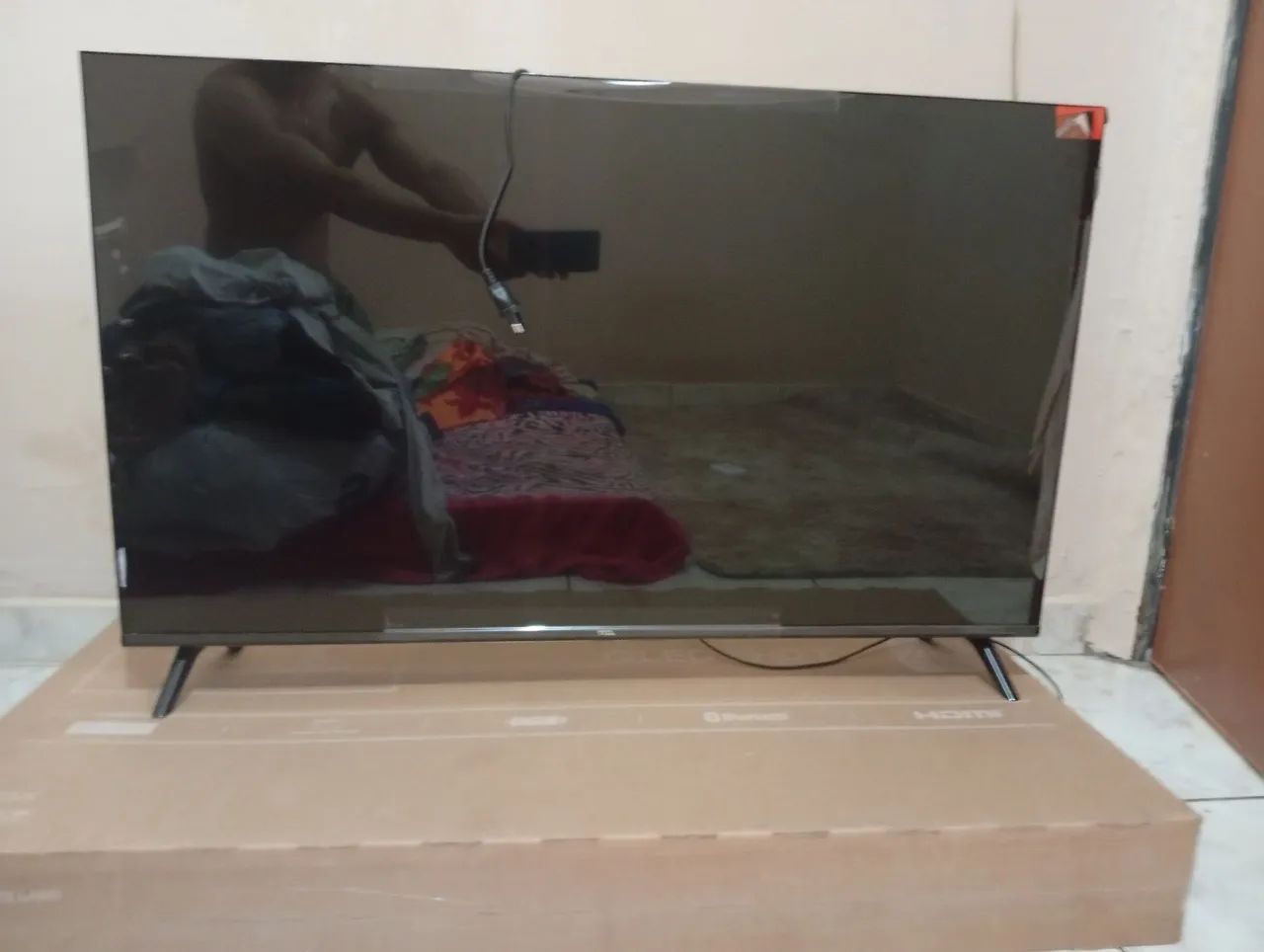 Tv TCL 43 polegadas, dois meses de uso apenas, tem garantia  - Foto 2