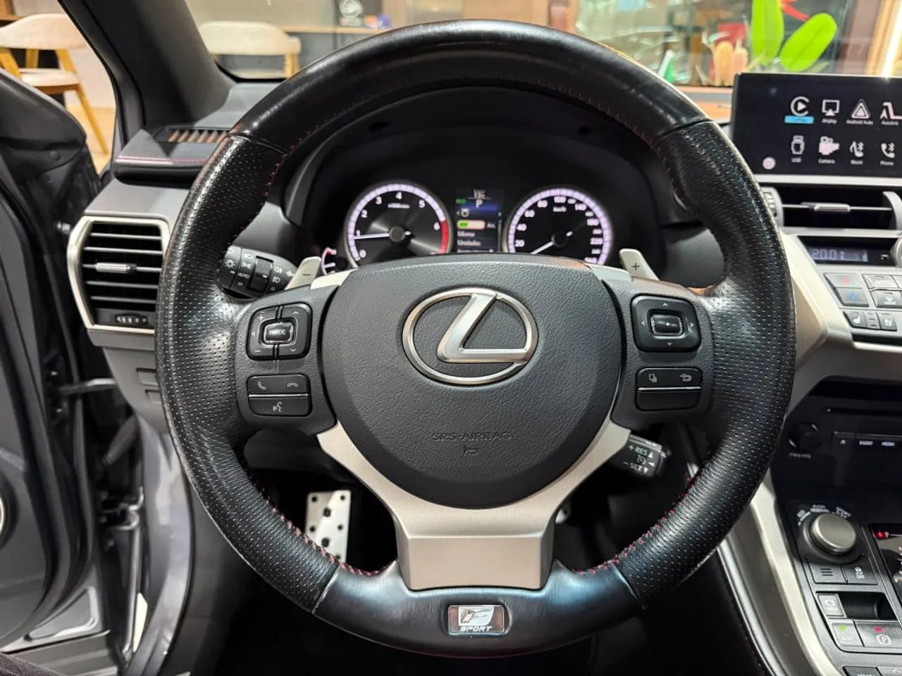 Lexus NX-200t F-sport 2.0 16V 238cv Aut., foto 15 de 20