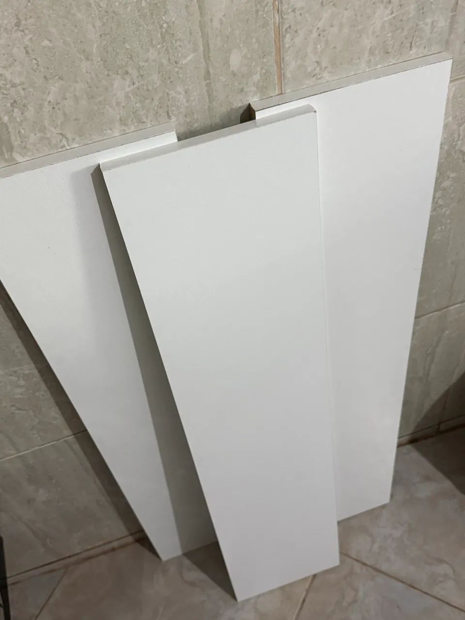 3 Prateleiras Invisíveis Brancas - Foto 2