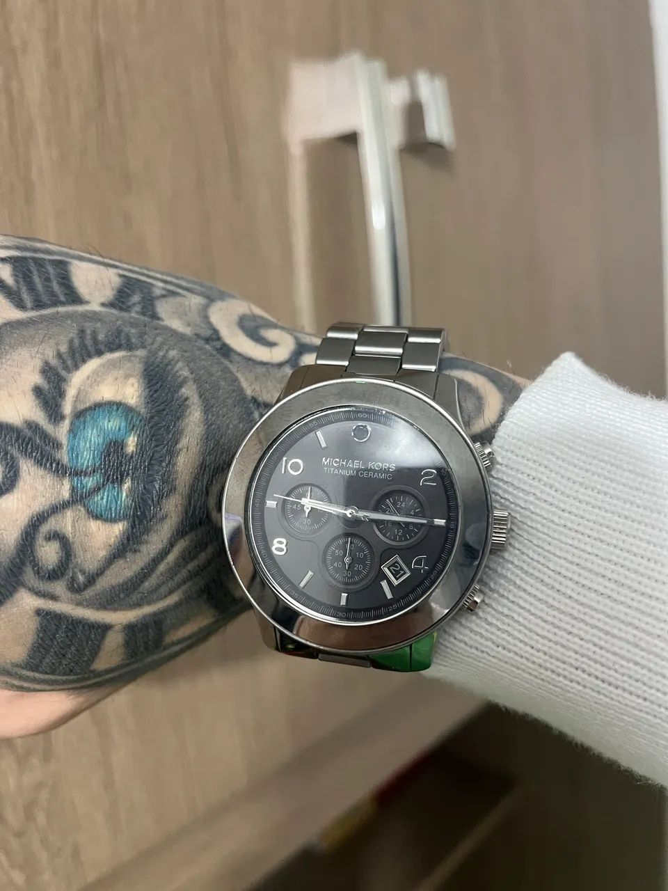  relógio Michael Kors MK5679 Titanium Ceramic